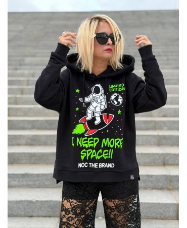 Sudadera Over con tonos fluor