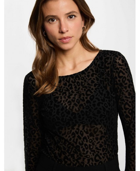 Camiseta negra